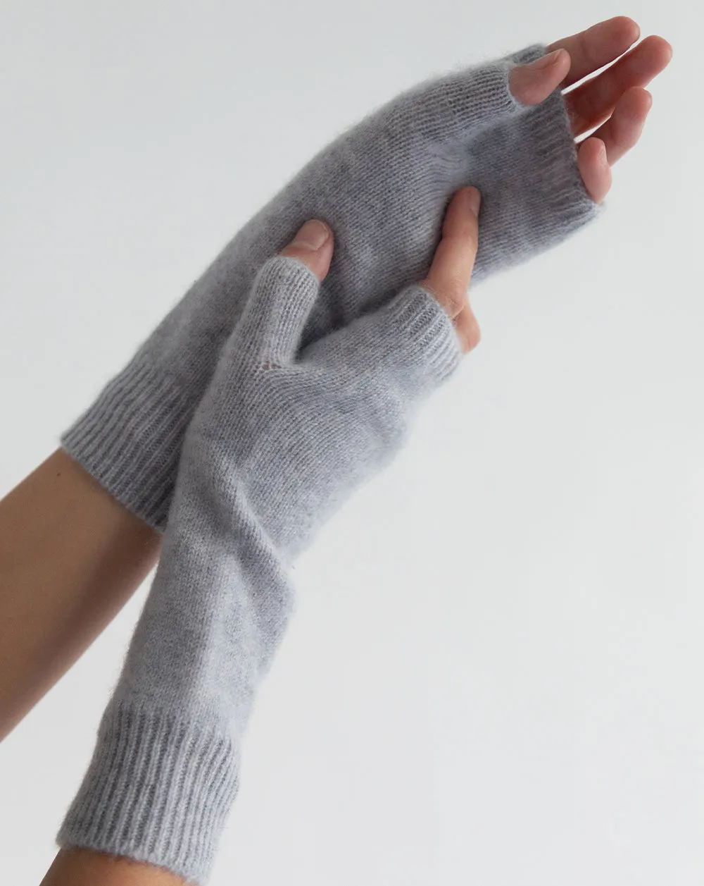 HEPT CASHMERE WRISTWARMERS